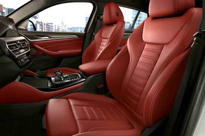 2022 BMW X4 Interior