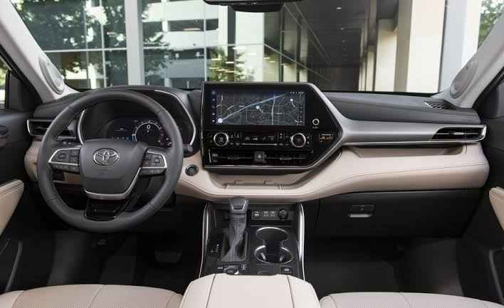 Toyota Highlander 2023 Interior