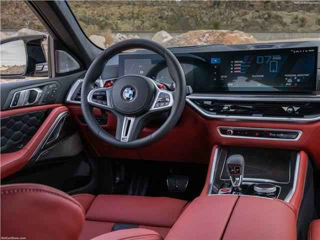 2023 BMW X5 Interior Features
