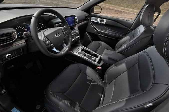 Interior Ford Explorer 2023