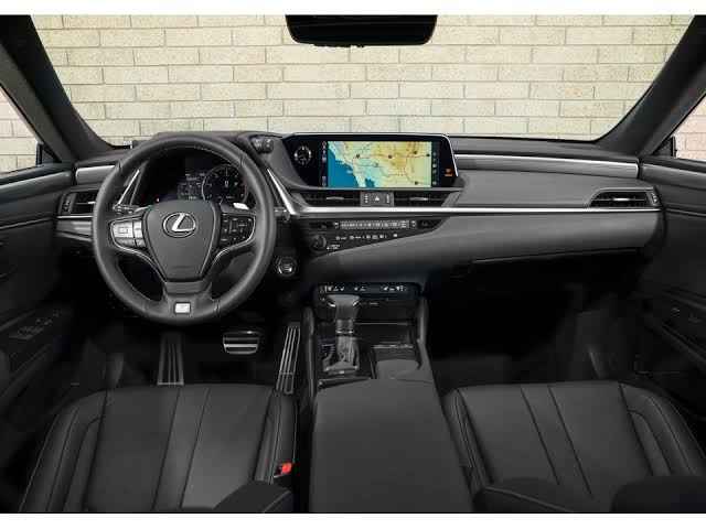 Lexus ES 2023 Interior Features