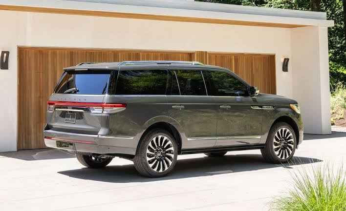 Lincoln Navigator 2023 Exterior Design