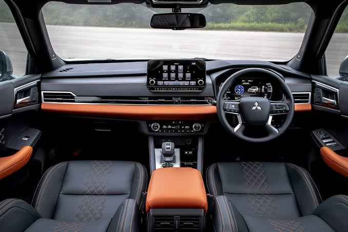 Mitsubishi Outlander 2023 Interior Features