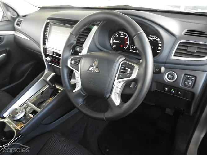 Mitsubishi Pajero 2023 Interior Features