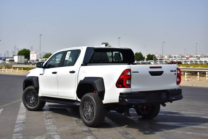 Toyota Hilux 2024 Exterior Review